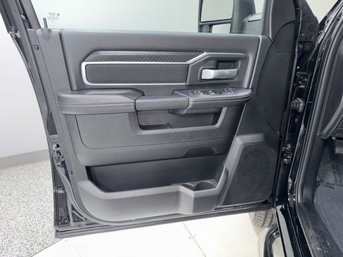 Used 2025 RAM 2500 Big Horn image 10
