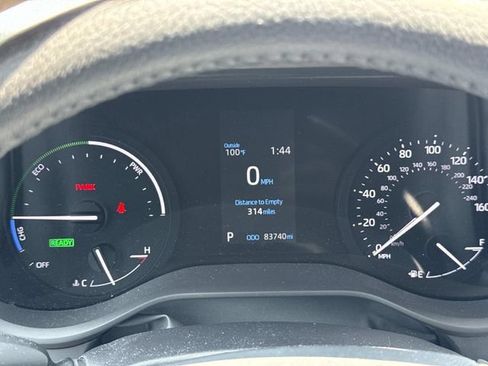 Used 2021 Toyota Sienna XLE w/ XLE Plus Package FWD image 28