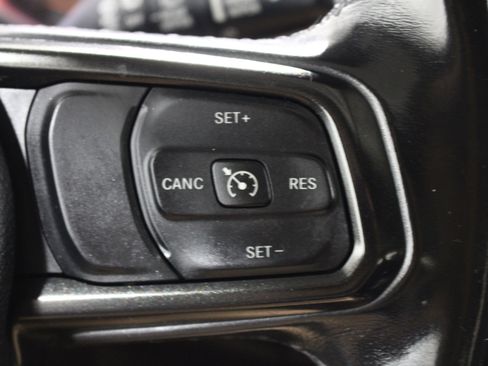 Used 2018 Jeep Wrangler Unlimited Sport S AWD/4WD image 13