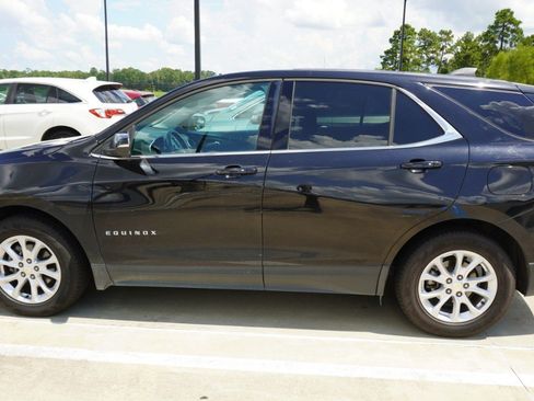 Used 2019 Chevrolet Equinox LT FWD image 4