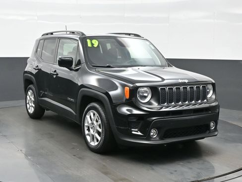 Used 2019 Jeep Renegade Latitude image 8