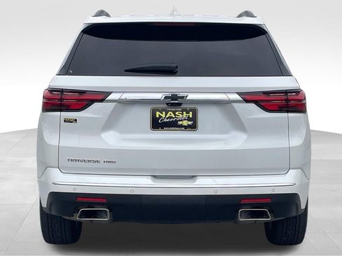 Used 2023 Chevrolet Traverse High Country image 4