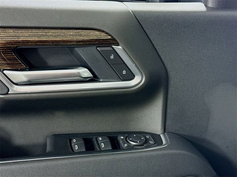 New 2026 GMC Sierra 2500 SLE w/ SLE Value Package; image 12