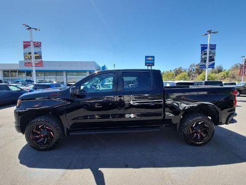 Used 2023 Chevrolet Silverado 1500 LT Trail Boss w/ LT Trail Boss Premium Package AWD/4WD image 5
