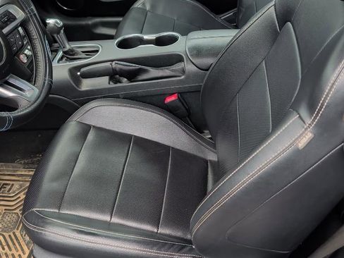 Used 2023 Ford Mustang Premium RWD image 7