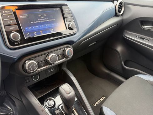 Used 2025 Nissan Versa SV image 30