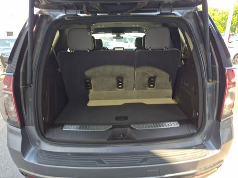 Used 2022 Chevrolet Tahoe Z71 w/ Z71 Off-Road Package AWD/4WD image 28