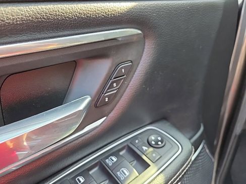 Used 2020 RAM 1500 Laramie image 41