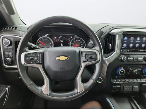 Used 2020 Chevrolet Silverado 1500 LTZ w/ LTZ Premium Package AWD/4WD image 16