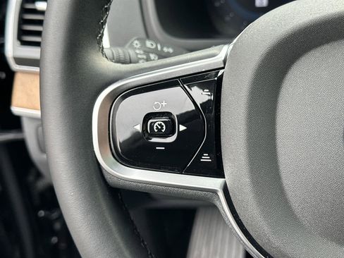 Used 2025 Volvo XC90 B6 Plus w/ Protection Package Premier image 23