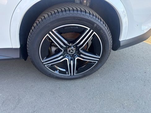 Used 2024 Mercedes-Benz GLC 300 4MATIC image 49