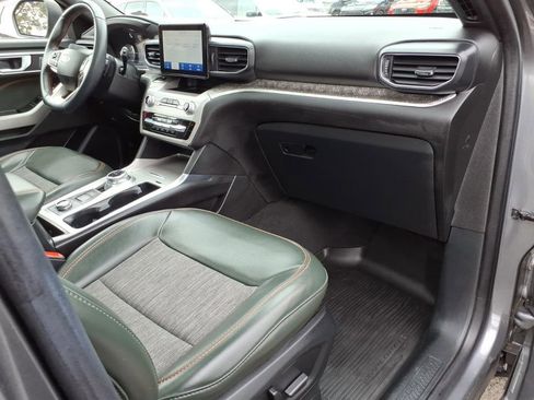 Used 2022 Ford Explorer Timberline image 9