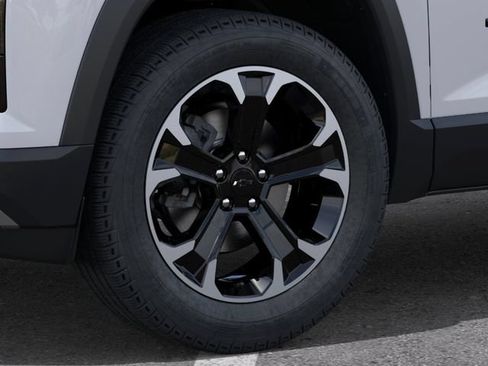 New 2027 Chevrolet Equinox LT w/ Safety and Technology Package FWD image 9