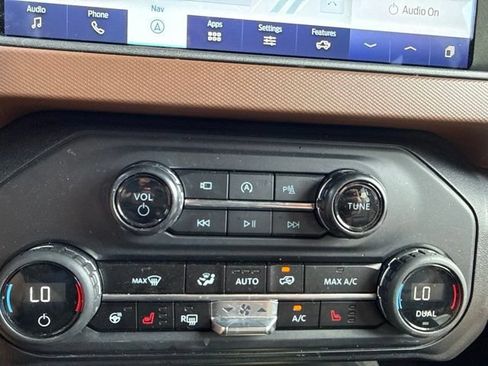 Used 2024 Ford Bronco Outer Banks w/ Sasquatch Package AWD/4WD image 29