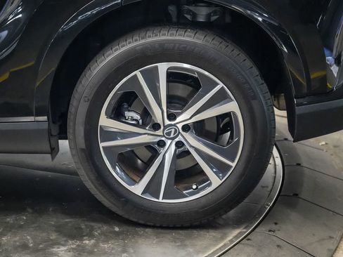 Used 2026 Lexus RX 350 FWD w/ Cold Area Package image 10