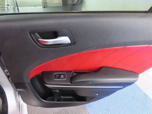 Used 2020 Dodge Charger Scat Pack RWD image 31