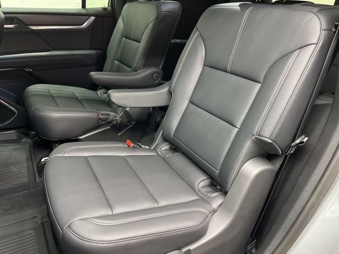 New 2026 GMC Acadia Elevation FWD image 6