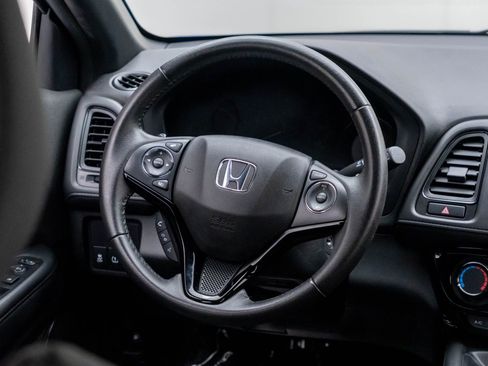 Used 2022 Honda HR-V Sport image 10
