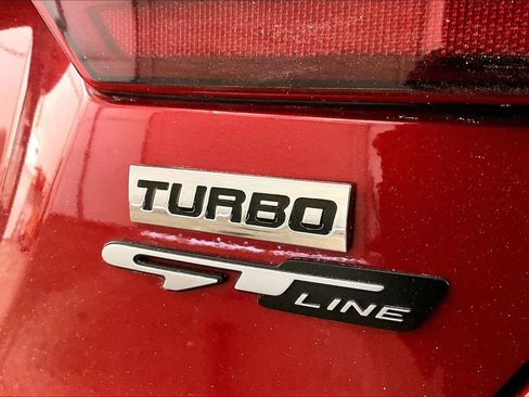 Used 2024 Kia Forte GT-Line image 13