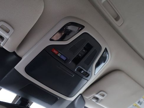 Certified 2025 Subaru Outback Limited image 18