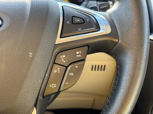 Used 2017 Ford Edge Titanium w/ Technology Package image 20