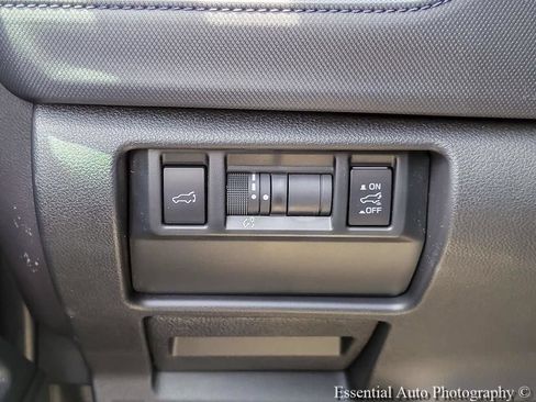 Used 2026 Subaru Forester Limited AWD/4WD image 15