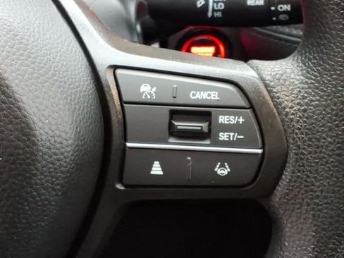 Certified 2026 Honda HR-V LX image 18