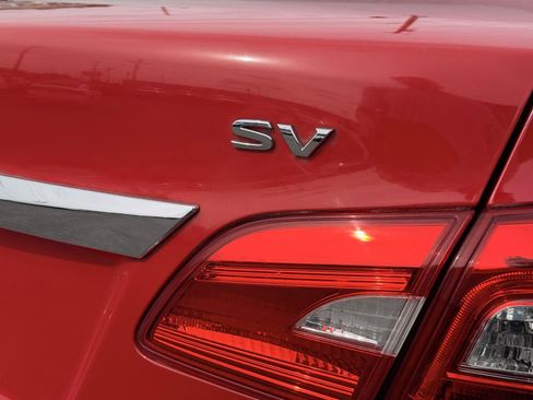 Used 2018 Nissan Sentra SV FWD image 10