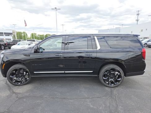 New 2026 GMC Yukon XL Denali w/ Denali Reserve Package AWD/4WD image 25