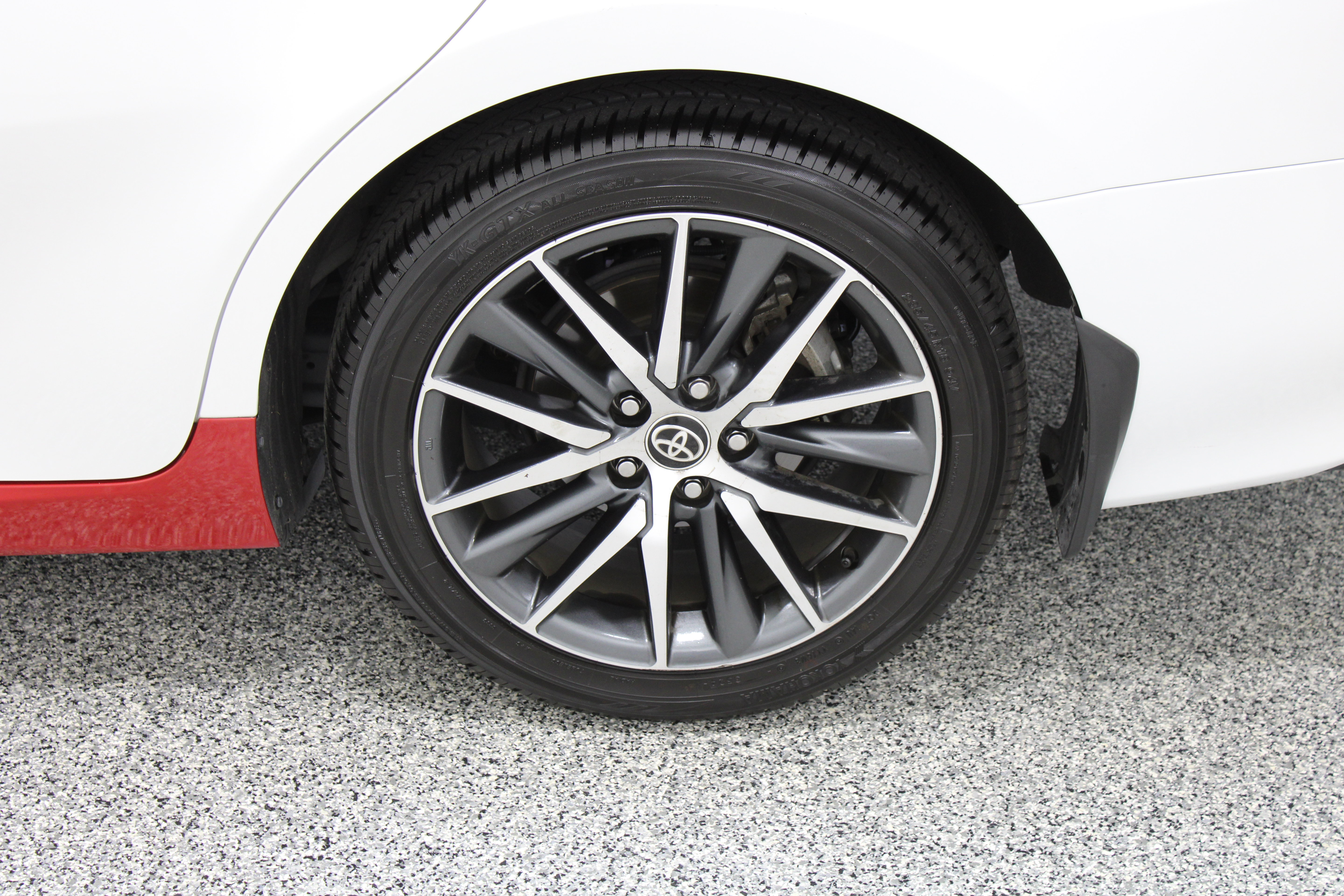 Used 2023 Toyota Camry XLE FWD image 10
