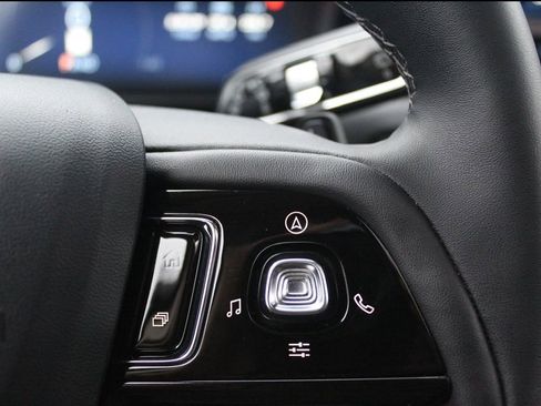 Used 2023 Lincoln Corsair Standard w/ Equipment Group 101A image 11