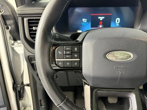 Used 2023 Ford F150 Lightning Platinum AWD/4WD image 41