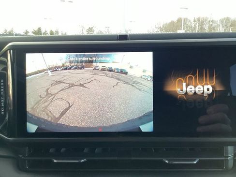 New 2026 Jeep Wrangler Unlimited Rubicon AWD/4WD image 19