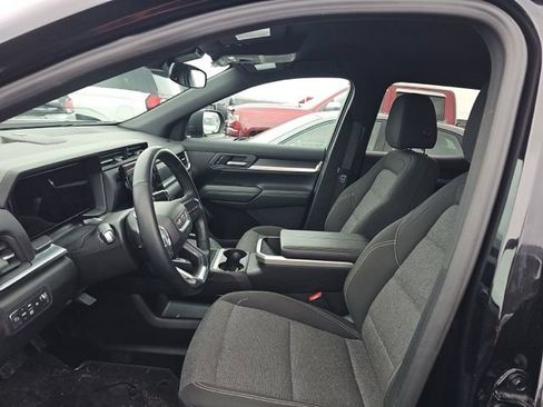 Used 2025 GMC Terrain Elevation AWD/4WD image 9