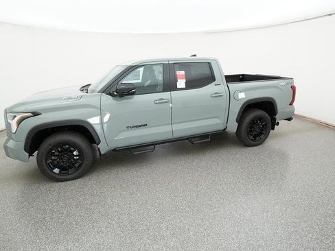New 2025 Toyota Tundra Limited AWD/4WD image 17
