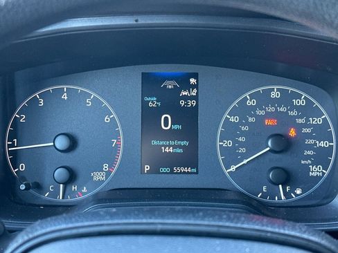 Certified 2024 Toyota Corolla LE image 28