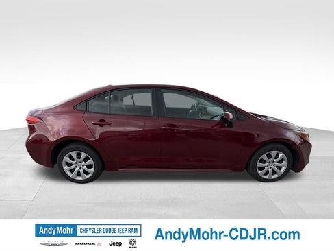 Used 2022 Toyota Corolla LE FWD image 8