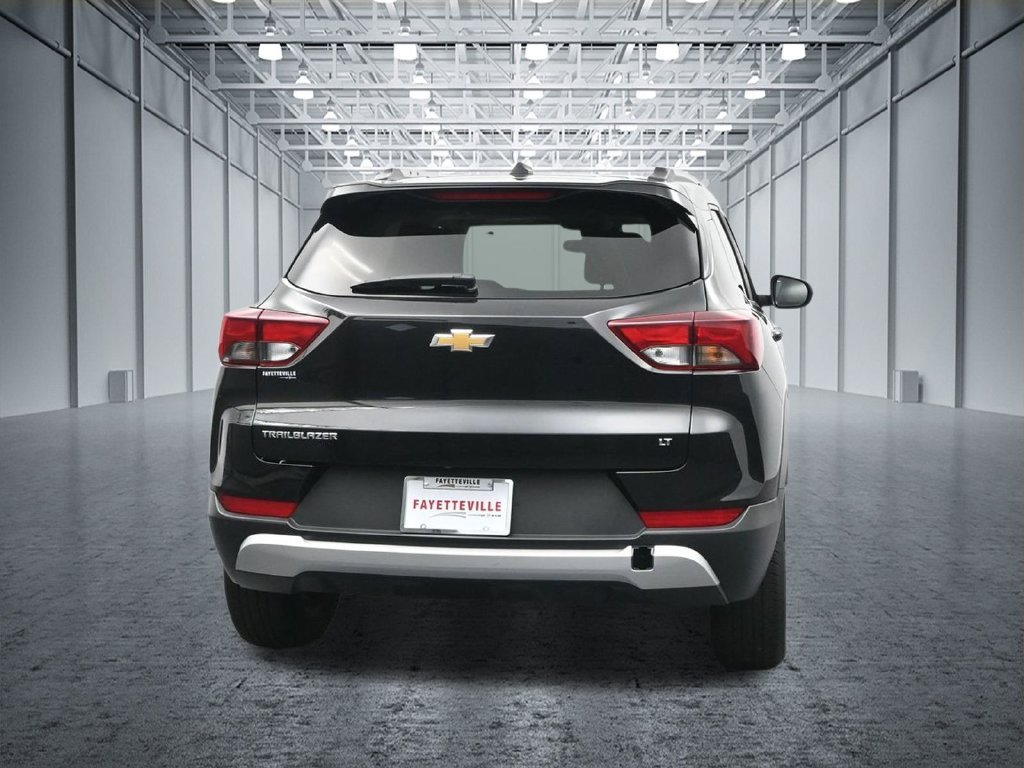 Used 2025 Chevrolet TrailBlazer LT FWD image 6