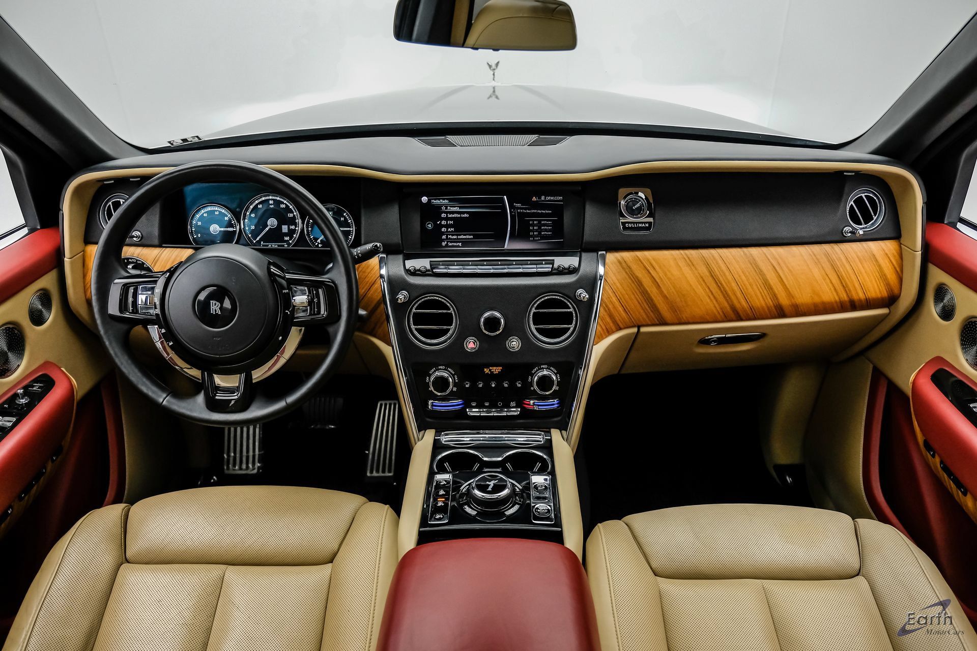 Used 2019 Rolls-Royce Cullinan AWD/4WD image 41