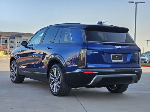 New 2026 Cadillac Vistiq Sport image 6