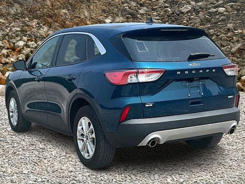 Used 2020 Ford Escape SE image 10
