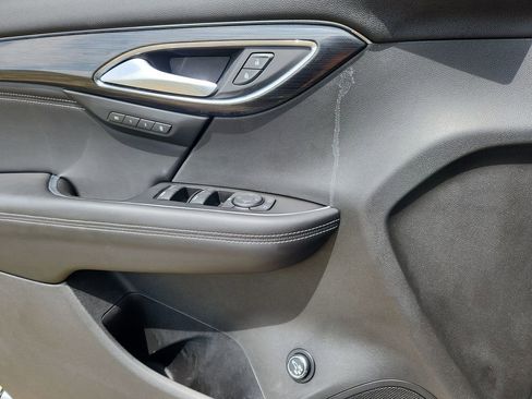 Used 2023 Buick Envision Essence w/ Sport Touring Package AWD/4WD image 7