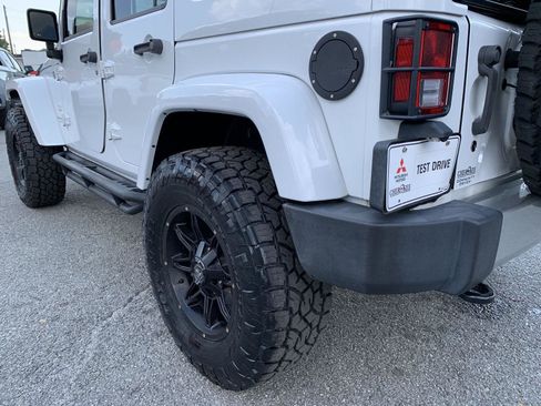 Used 2017 Jeep Wrangler Unlimited Sahara w/ Connectivity Group image 36