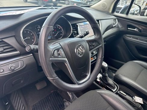 Used 2022 Buick Encore Preferred w/ Safety Package image 9