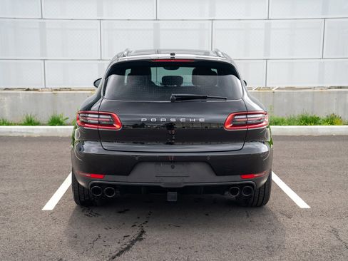 Used 2018 Porsche Macan AWD/4WD image 7