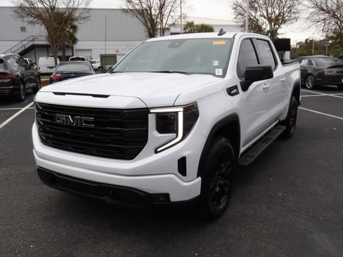 Used 2025 GMC Sierra 1500 Elevation image 5