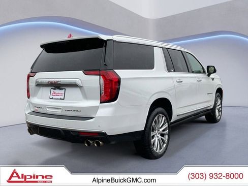 Certified 2022 GMC Yukon XL Denali w/ Denali Ultimate Package AWD/4WD image 5