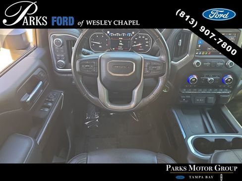 Used 2021 GMC Sierra 2500 Denali w/ Denali Black Diamond Edition image 11