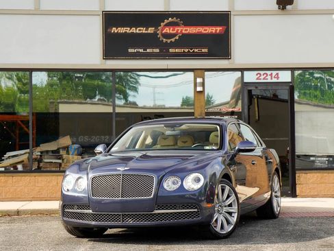Used 2014 Bentley Flying Spur W12 AWD/4WD image 1