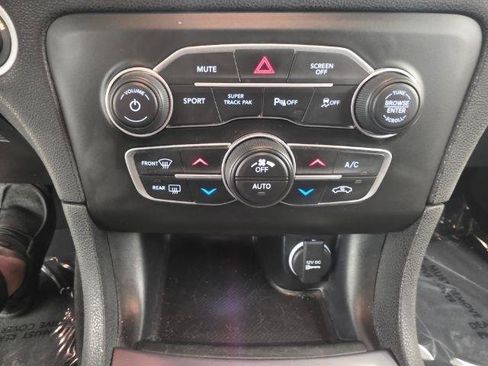 Used 2022 Dodge Charger GT w/ Blacktop Package AWD/4WD image 25